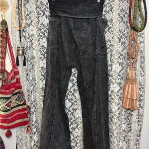 Free People hot shot sport pants Charcoal black Wide Leg pants small like new